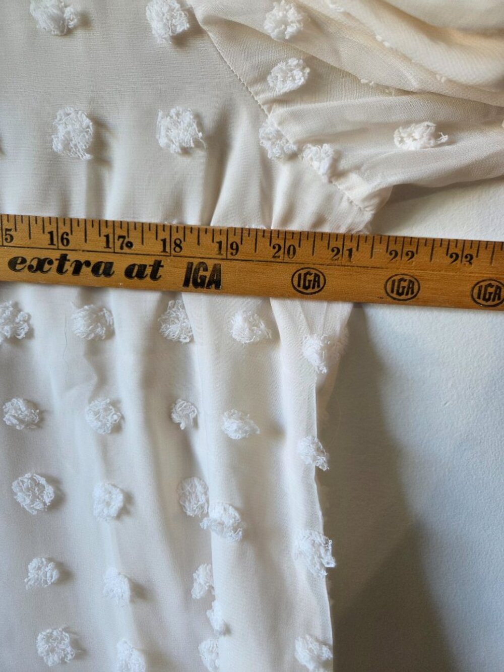 NEW NEVER WORN LASCANA TEXTURED CREAM TOP PUFFED SLEEVES M - Picture 15 of 16